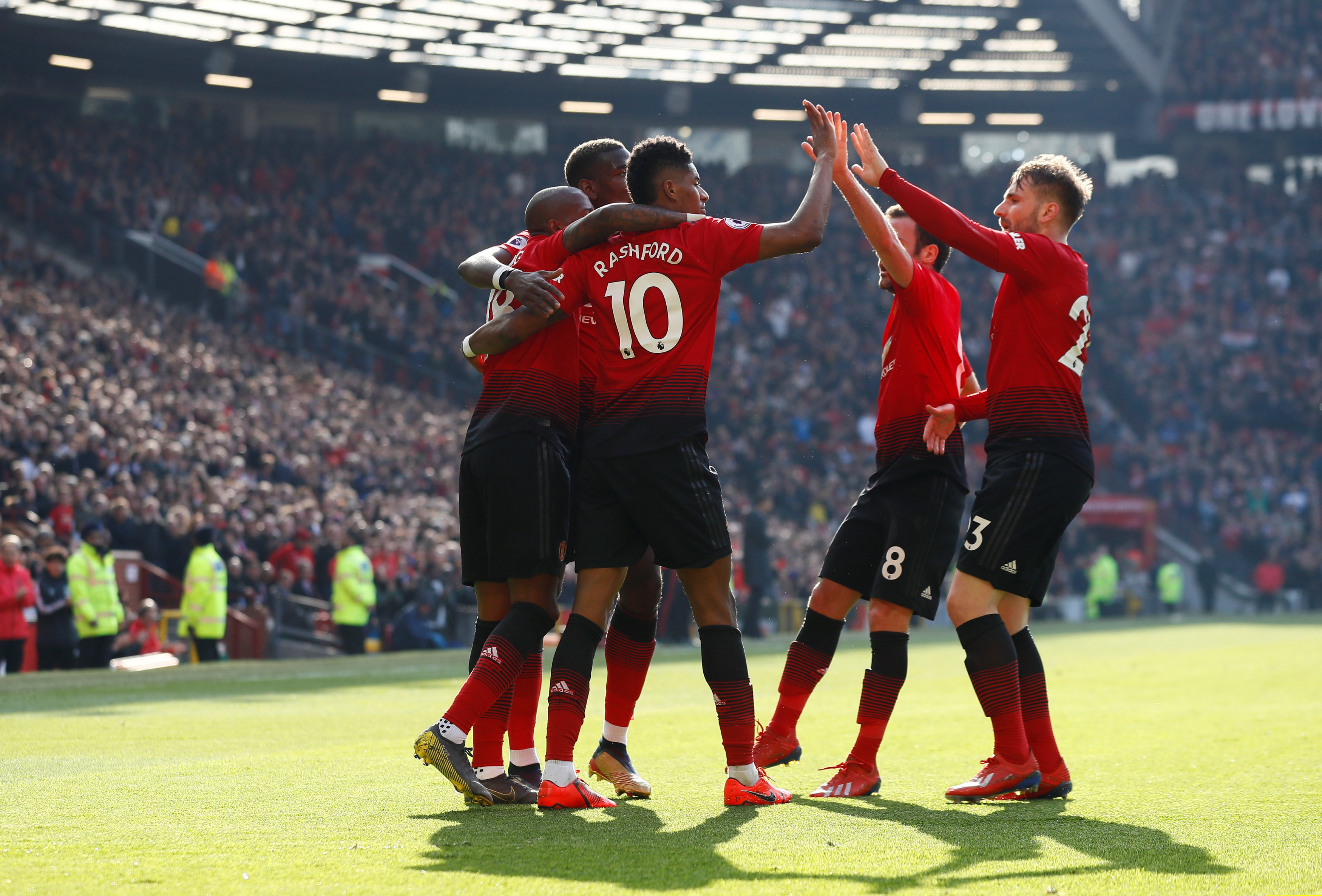 力下做出决 力下做出决